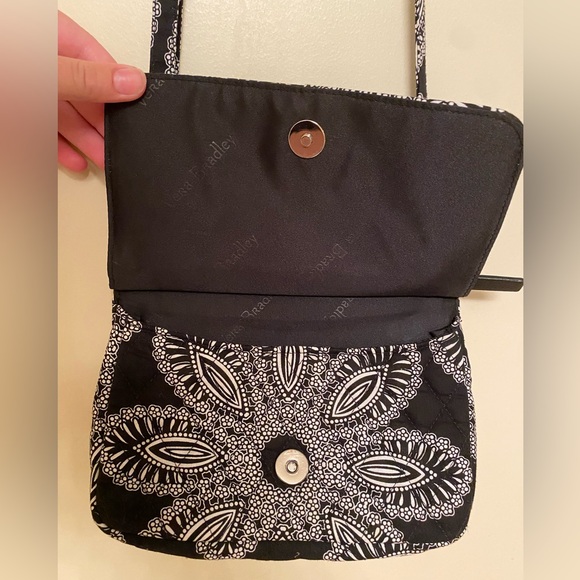 GUC Vera Bradley Crossbody Bag - Picture 4 of 4